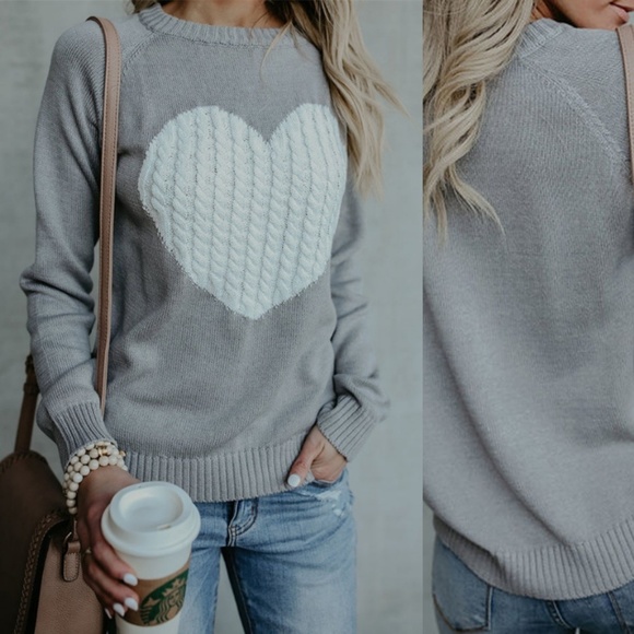 Bee Glam Boutique Sweaters - 🆕️ Gray Heart Sweater